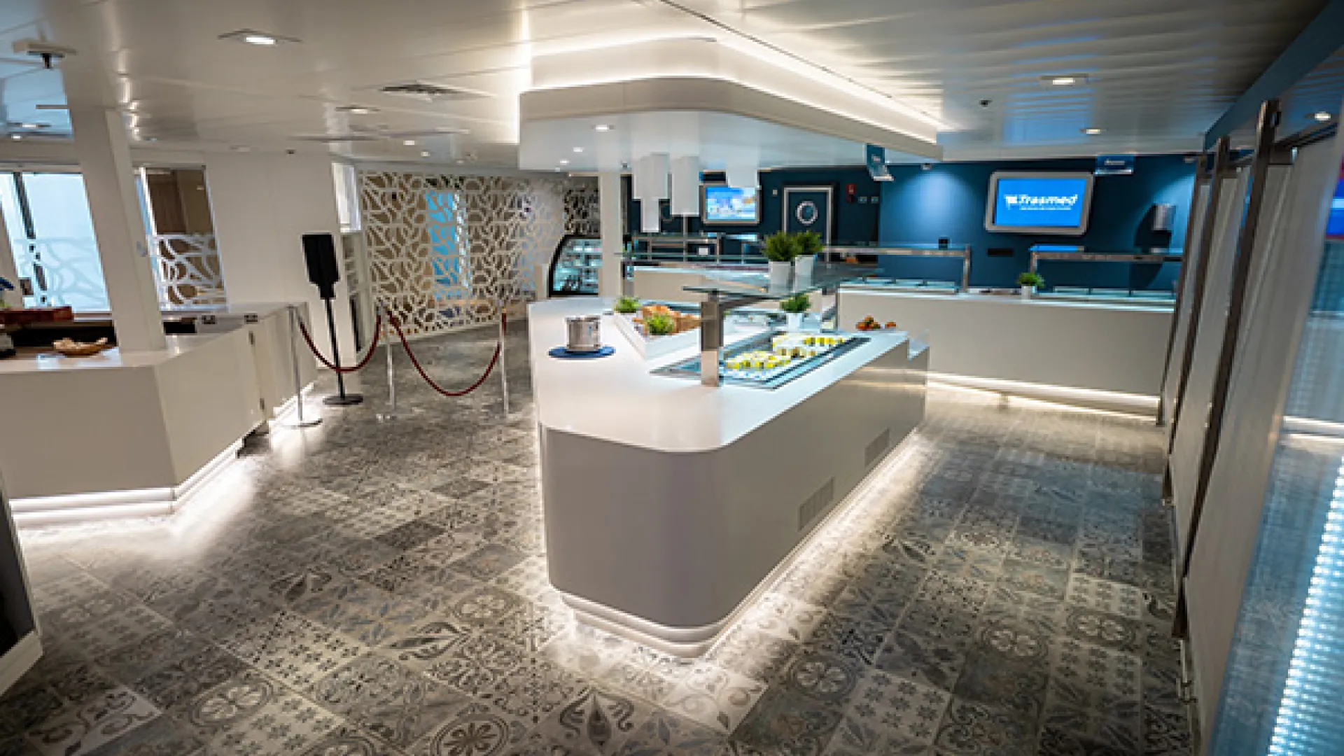 mesa comidas interior barco