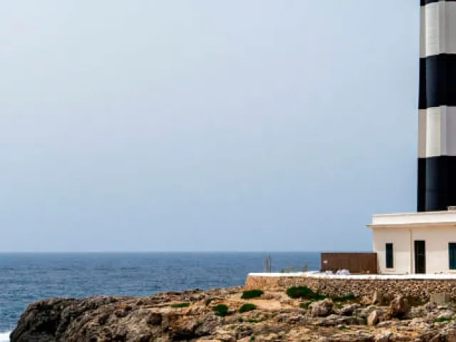 Cómo ir a Menorca desde la península y Baleares - Trasmed