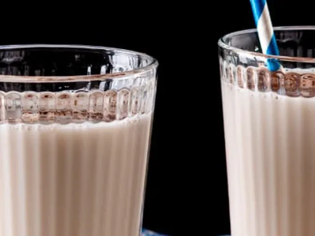 Qué es la horchata y por qué es tan popular | Todo sobre esta bebida