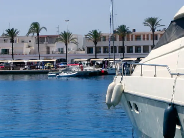 Puerto de Formentera: cómo llegar y qué hacer ahí