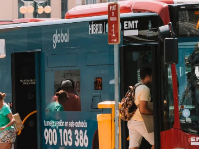 Moverse por Valencia en transporte público