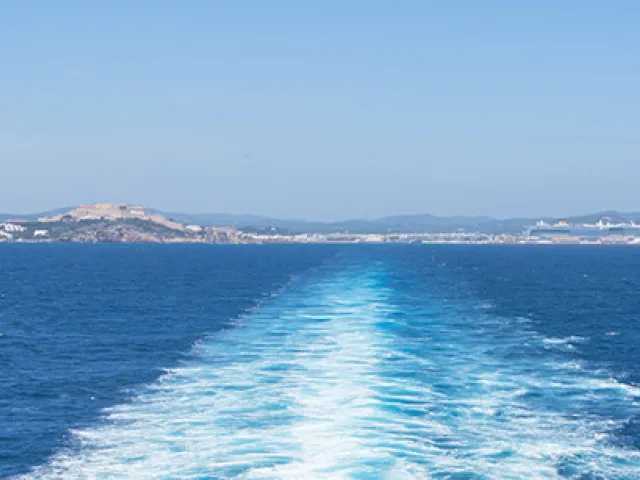 Cómo ir de Mallorca a Ibiza